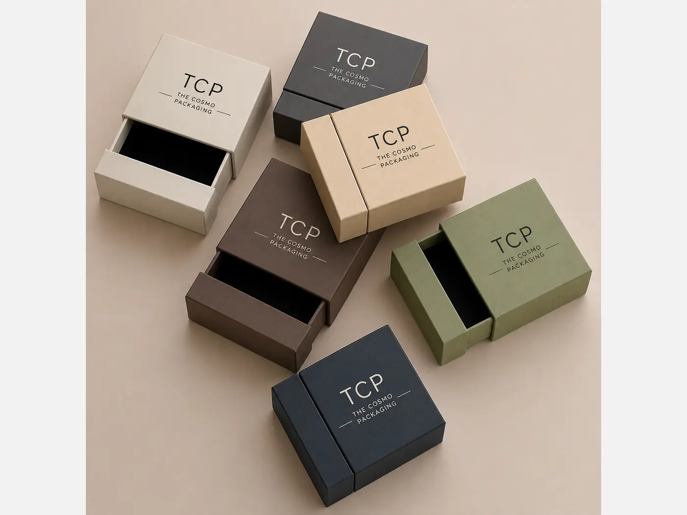 Drawer box packaging with a sliding tray presentation